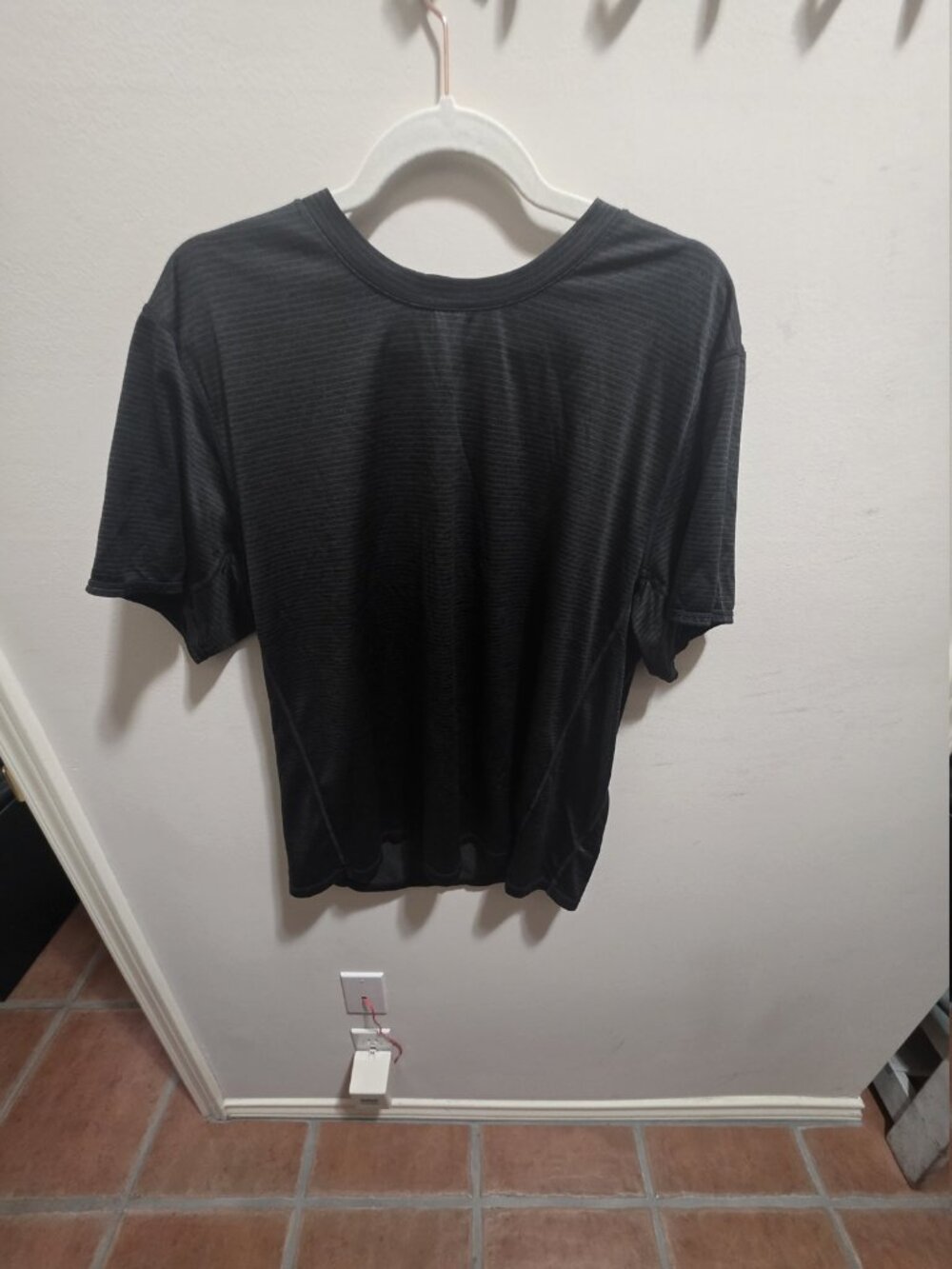 Prana Men's Heathered Dark Grey T-Shirt Size XL